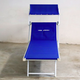 Lettino alluminio 2 posizioni con compassi colore blu.